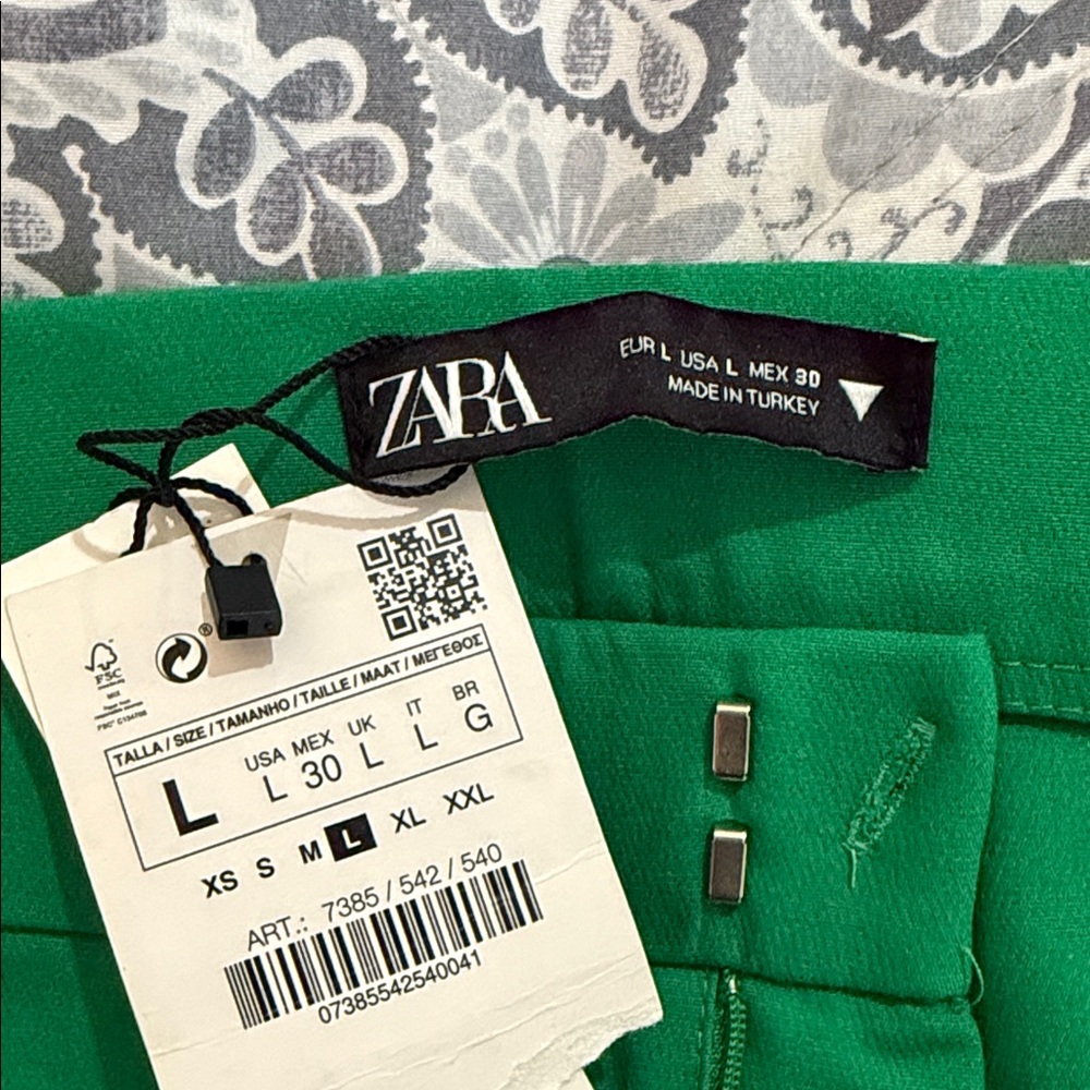 Zara Bright Green Trousers - Picture 4 of 5